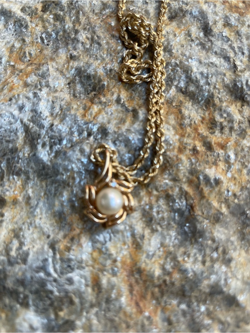 Gold Pearl Floral Pendant Necklace - Women's Jewelry